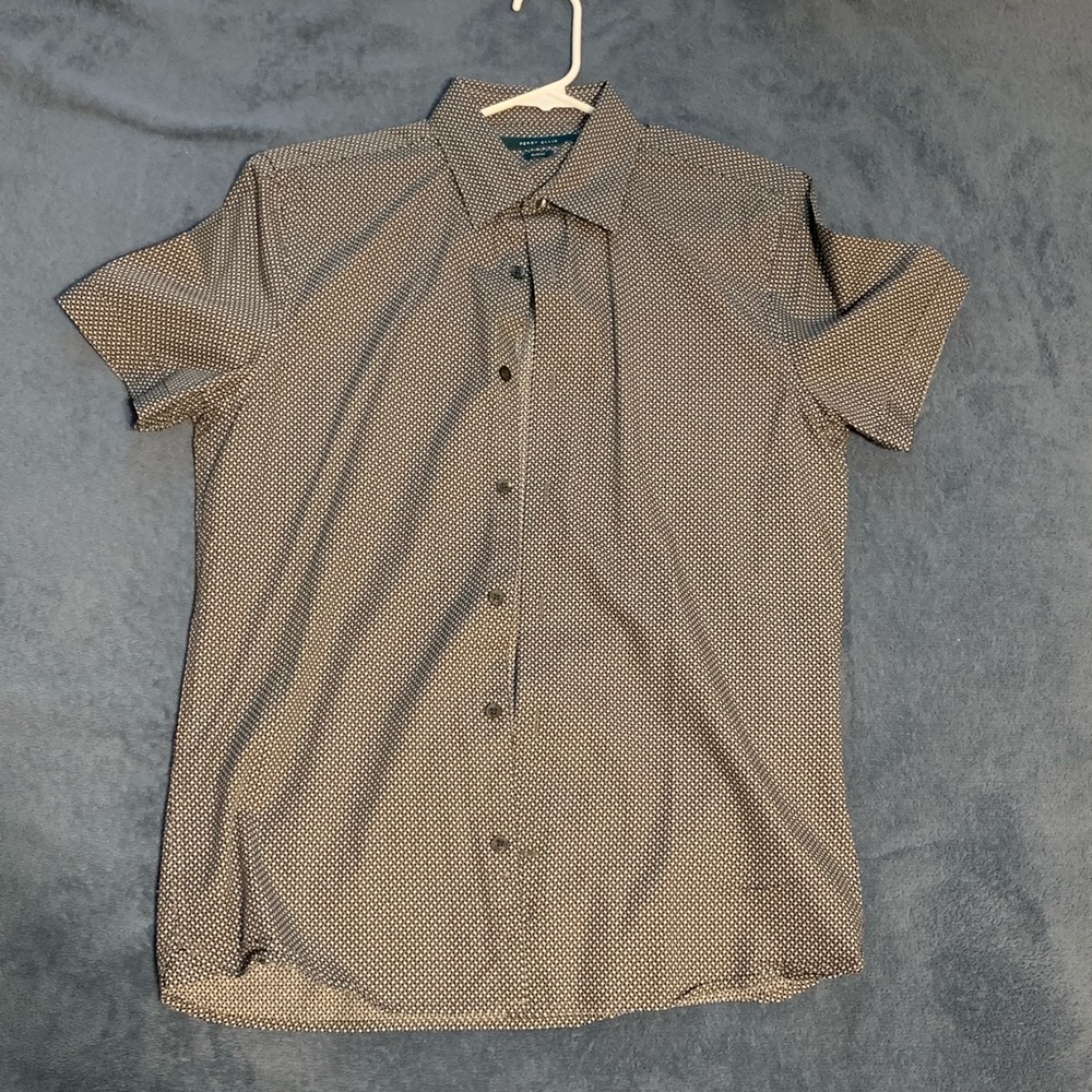 Perry Ellis short sleeve shirt